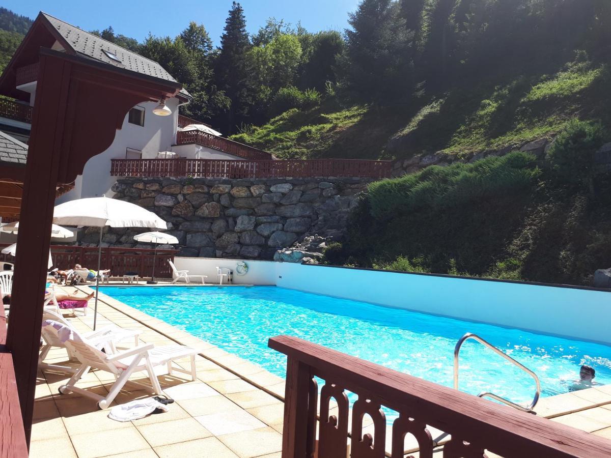 ברידס-לס-באן Hotel Les Chalets מראה חיצוני תמונה