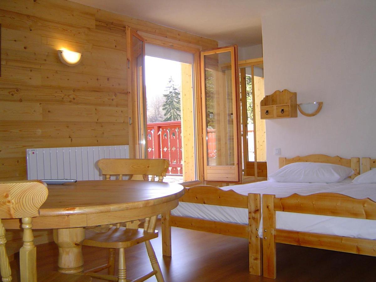 ברידס-לס-באן Hotel Les Chalets מראה חיצוני תמונה